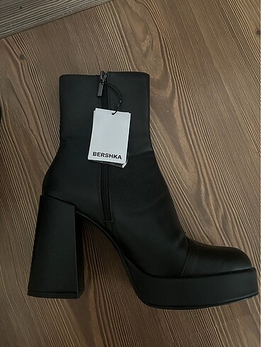 Bershka BERSHKA platform topuklu bot