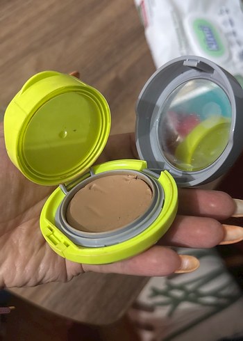 Beden Shiseido Bej Pudra