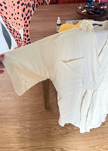 Beyaz V Yakalı Rahat Kesim tulum - Görsel 4