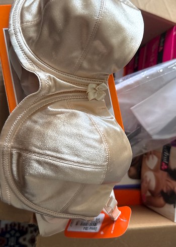 Beyaz Straplez çıkan askılı sütyen - Görsel 3