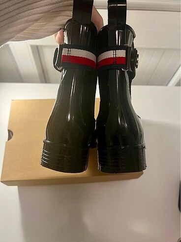 Tommy Hilfiger Tommy Hilfiger bot 39 numara (orijinal)