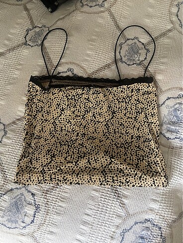 Bershka diger crop