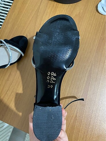 39 Beden siyah Renk acil satılık topuklu