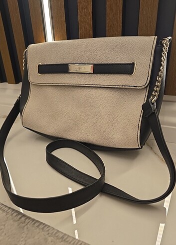 Nine West Siyah Beyaz Çanta