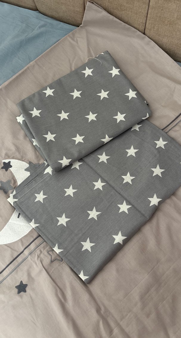 Gri Ay ve Yıldız Desenli Çocuk Uyku Seti - Görsel 3