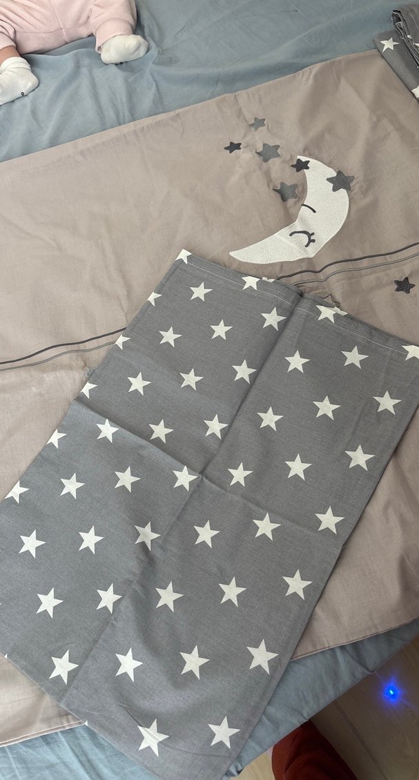 Gri Ay ve Yıldız Desenli Çocuk Uyku Seti - Görsel 2