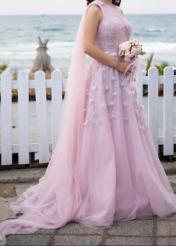 Pembe Çiçekli Uzun Abiye Nişanlık Elbise