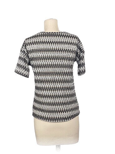 m Beden PreLoved Bluz %70 İndirimli.