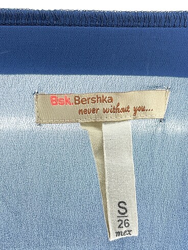 s Beden lacivert Renk Bershka Bluz %70 İndirimli.