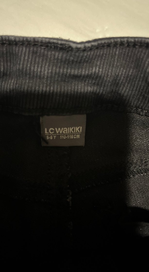 Kemerli Siyah Kız Kot Pantolon - Görsel 4