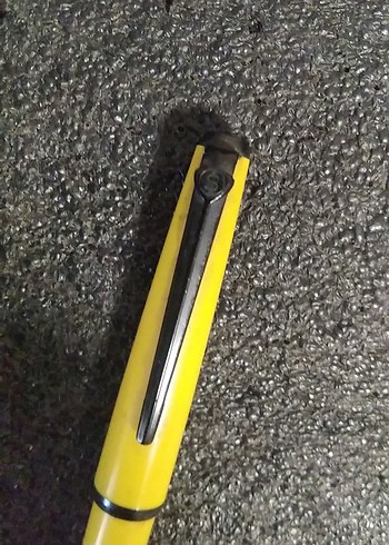 scrikss tükenmez kalem yenidir refili bitmiştir