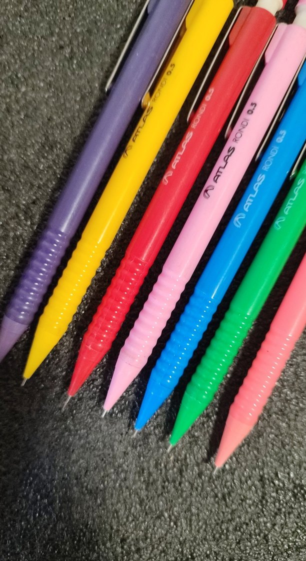 atlas rondi 0.5 kalem seti yenidir - Görsel 3