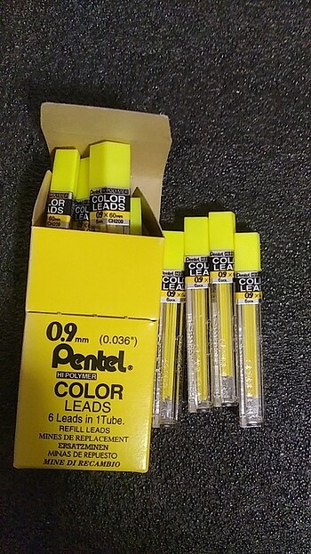Pentel sarı renk 0.9 üç 22 tüp fiyatıdır 