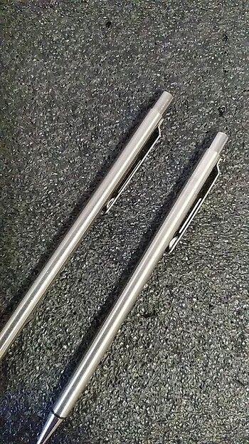  Beden Renk Pilot metal gövde 0.5 uçlu ve tükenmez kalem seti yenidir 