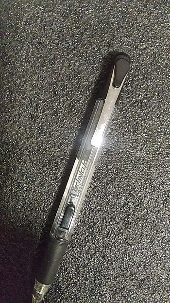 Pentel tecnihclick yandan basmalı 0.5 uçlu kalem yenidir