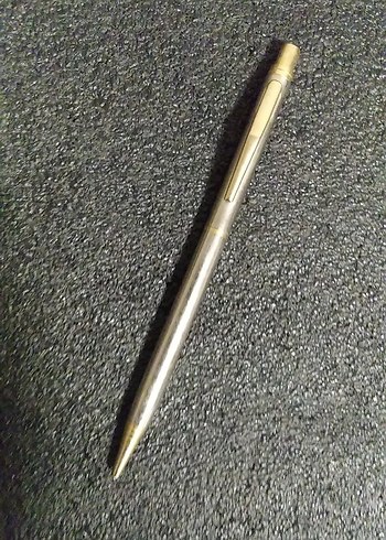metal gövde 0.7 uçlu kalem yenidir