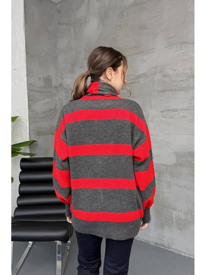 Gri Kırmızı Çizgili V Yaka Triko Kazak - Görsel 5