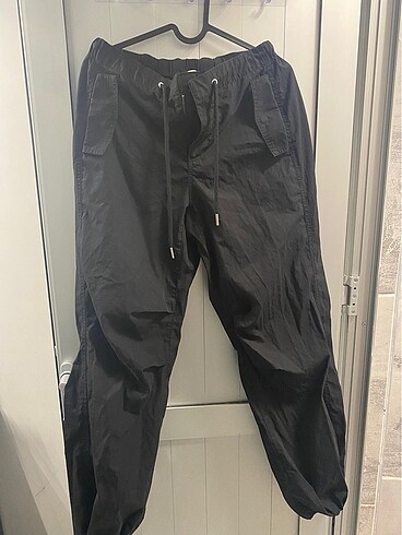 Bershka Kargo pantolon
