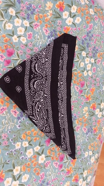  Beden siyah Renk Bandana