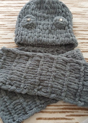 Gri Örgü Bere ve Atkı Seti - Görsel 3