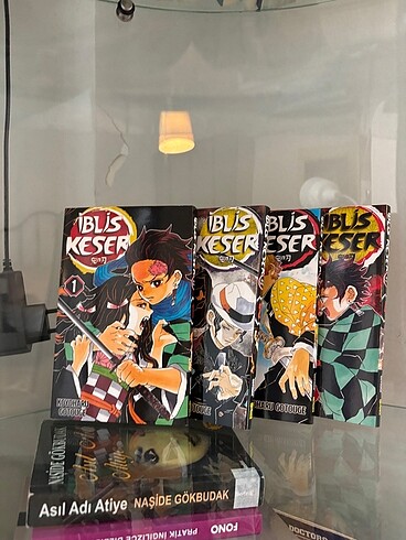 İblis Keser İlk 4 Cilt Türkçe Manga Set