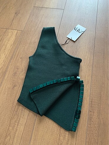 Zara boncuk detaylı bluz
