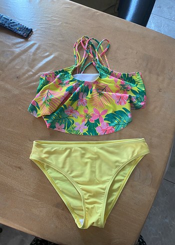 Bikini Takımı 11-12 yaş ve üstü de olur