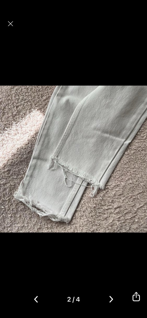 Beyaz Yırtık Detaylı Salaş Kadın Jean - Görsel 2