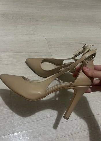 Bej Topuklu Bağcıklı Kadın Abiye Ayakkabı - Görsel 2