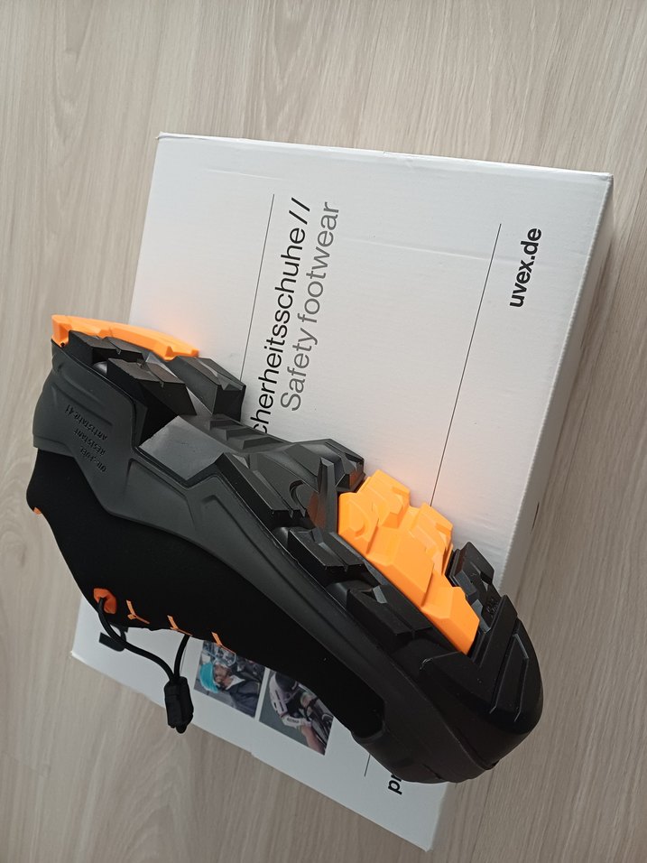 İş. Ayakkabısı.T
uruncu Siyah Erkek Outdoor Spor Ayakkabı - Görsel 4