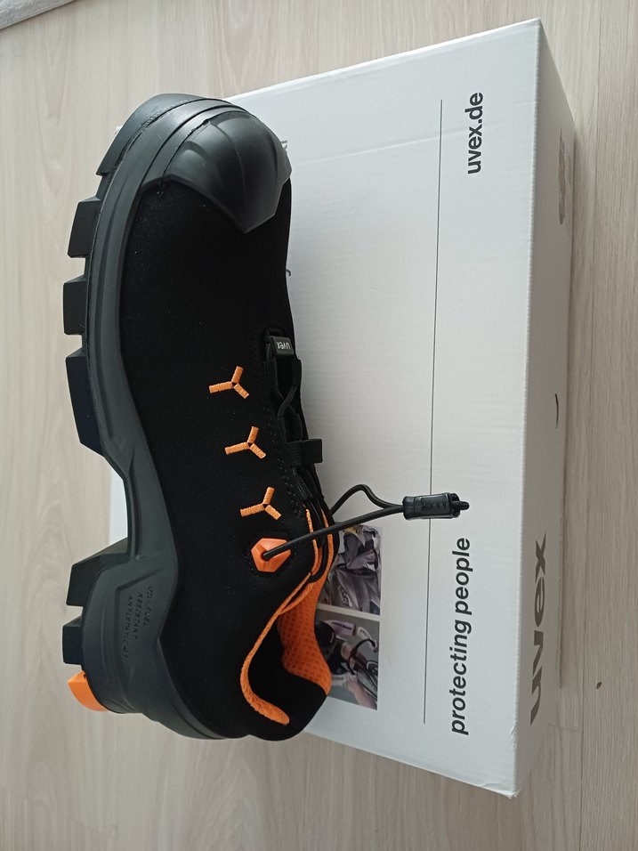 İş. Ayakkabısı.T
uruncu Siyah Erkek Outdoor Spor Ayakkabı - Görsel 3