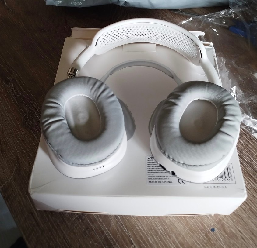 Bluetooth kulak üstü kulaklık P9. - Görsel 2