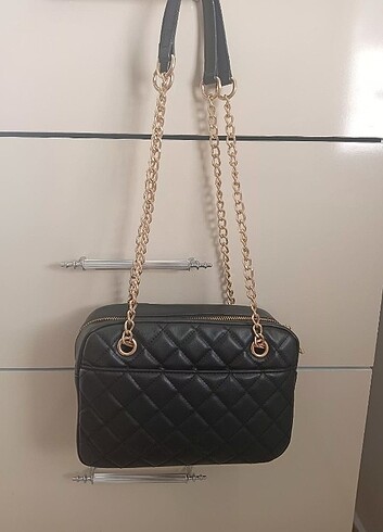 Pierre Cardin Çok az kullanılmış Pier Cardin markali kapitone siyah ve şık om