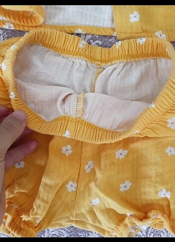 9 Ay Beden sarı Renk Çok az kullanılmış müslin kumaş 9 ~12 aylık kız çocuk alt üst ta