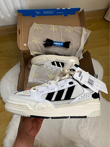 Adidas Adi2000