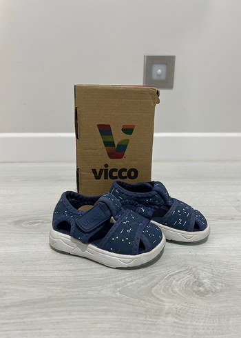 Erkek bebek sandalet Vicco.