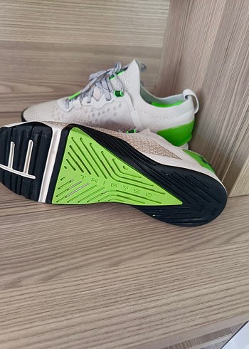 Under Armour Beyaz Gri Bağcıklı Spor Ayakkabı - Görsel 3