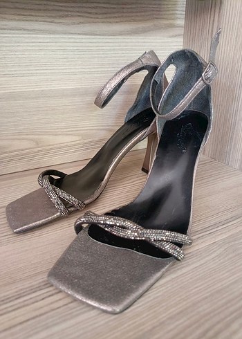 Kahverengi Yılan Desenli Stiletto Topuklu Ayakkabı - Görsel 2