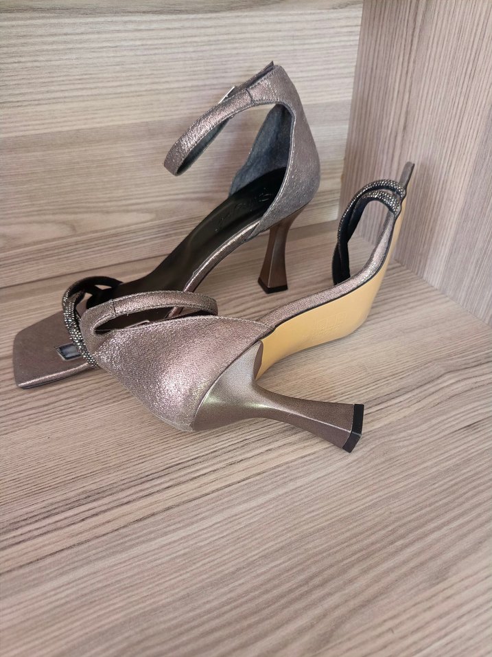 Kahverengi Yılan Desenli Stiletto Topuklu Ayakkabı - Görsel 3