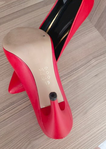 kırmızı 12 cm stiletto evde birkaç kez giyildi - Görsel 4