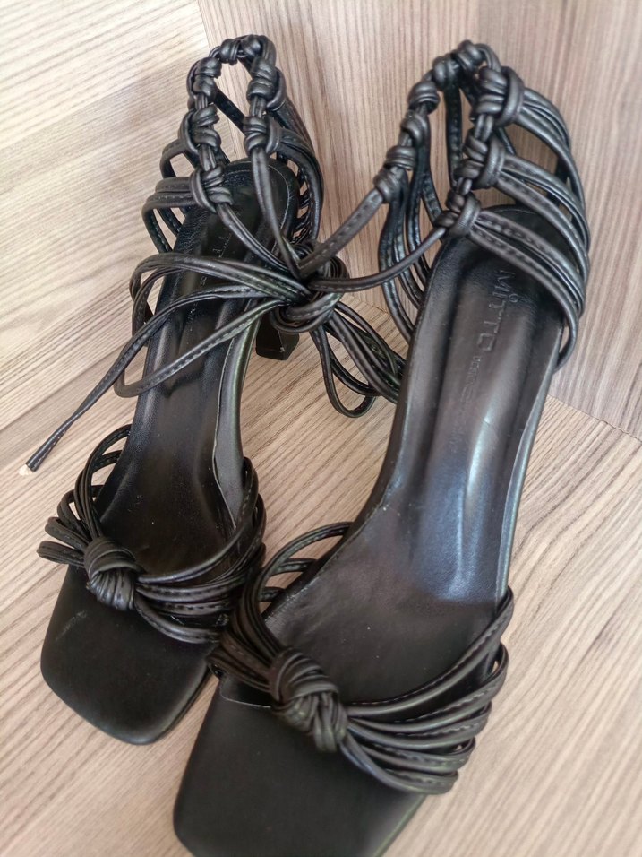 Siyah Bağcıklı Stiletto Topuklu Kadın Sandalet - Görsel 2