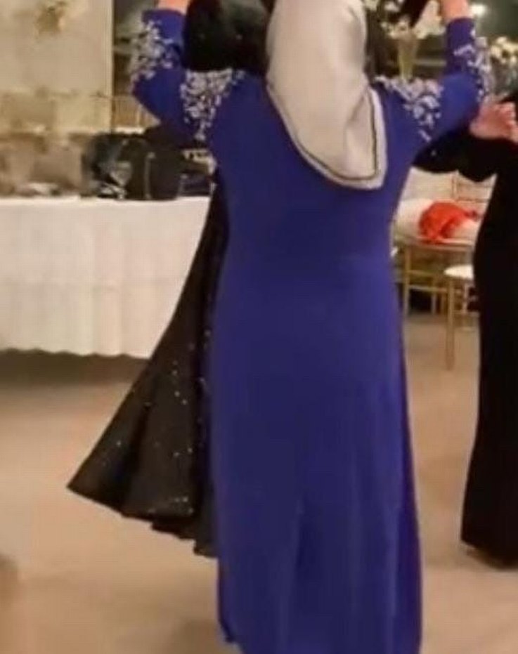 Koyu Mavi İşlemeli Boncuklu Uzun Abiye Elbise - Görsel 3