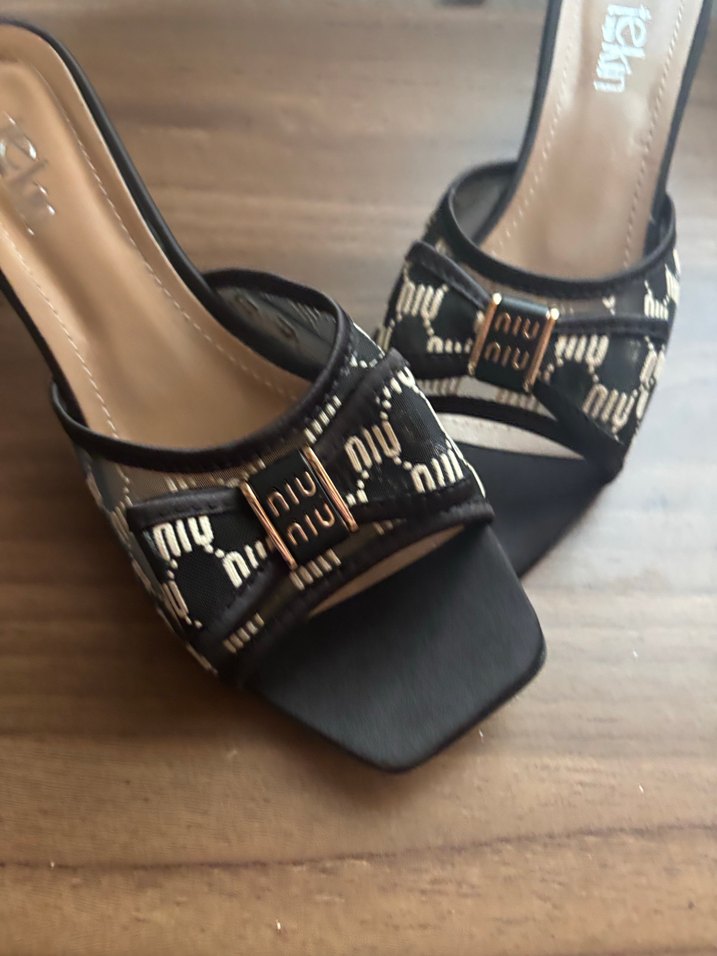 Miu miu terlik - Görsel 3