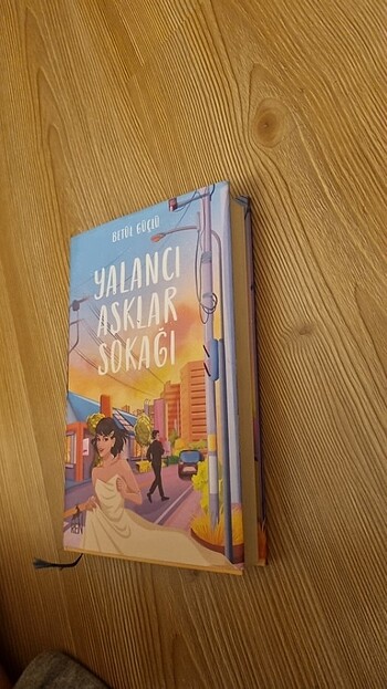 Yalancı aşklar sokağı ciltli