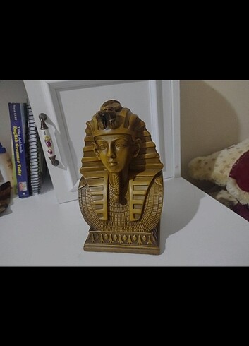 Firavun heykeli