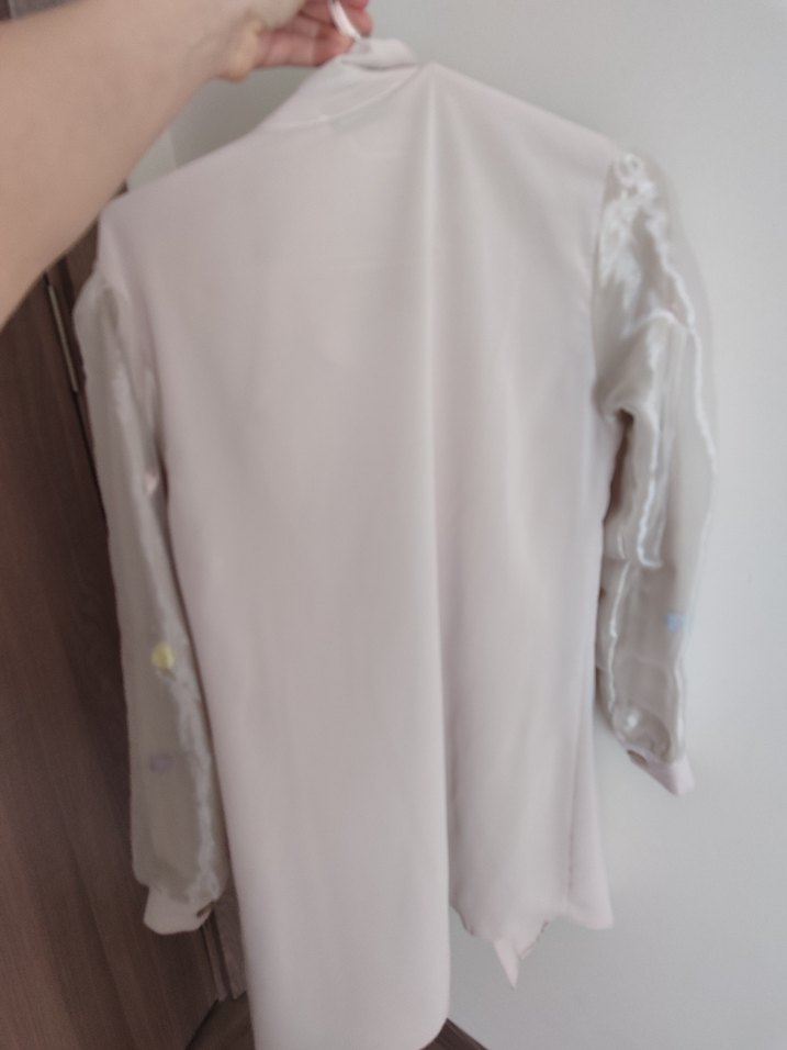 Düğmeli Beyaz gömlek - Görsel 2