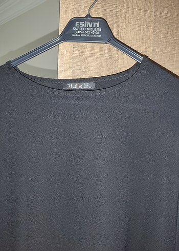 Siyah Mini Uzun Kollu Geniş Kesim Bluz - Görsel 2