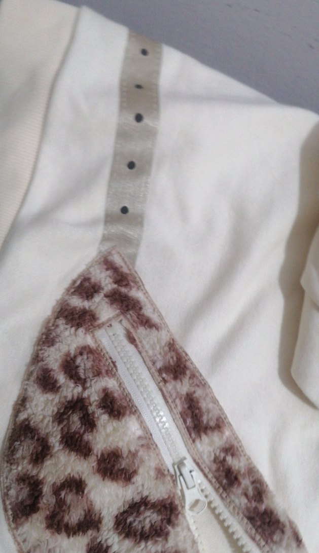 Krem rengi çok güzel hoş bir sivit - Görsel 5