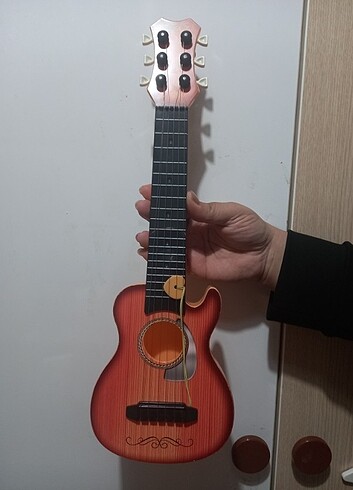 Oyuncak gitar