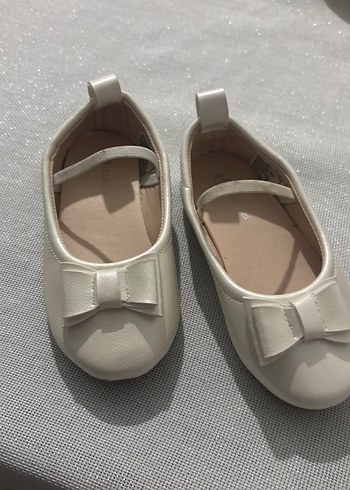 Kız Çocuk Beyaz Tokalı Babet - Görsel 2